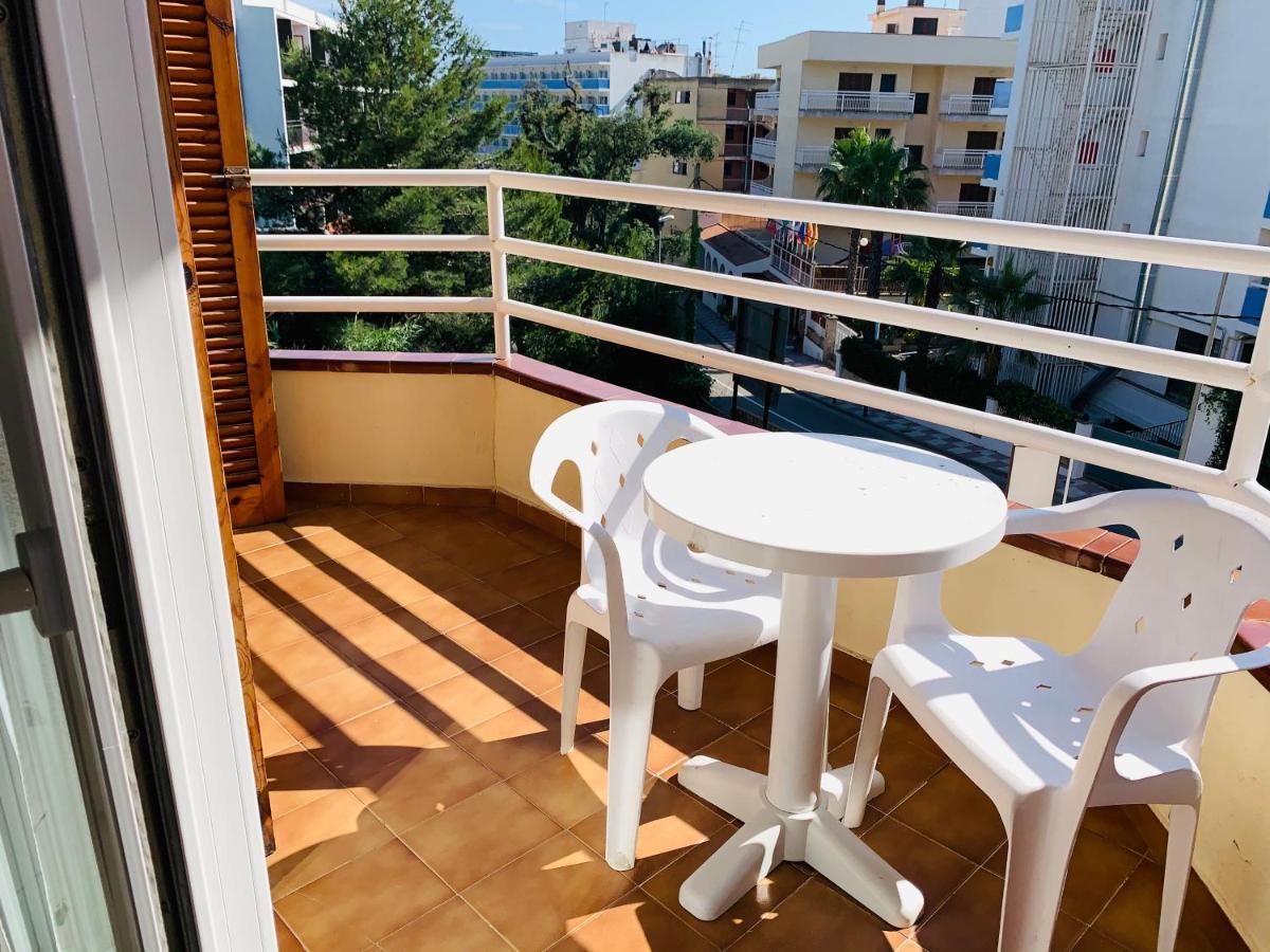 Eva Aparthotel Lloret de Mar Esterno foto