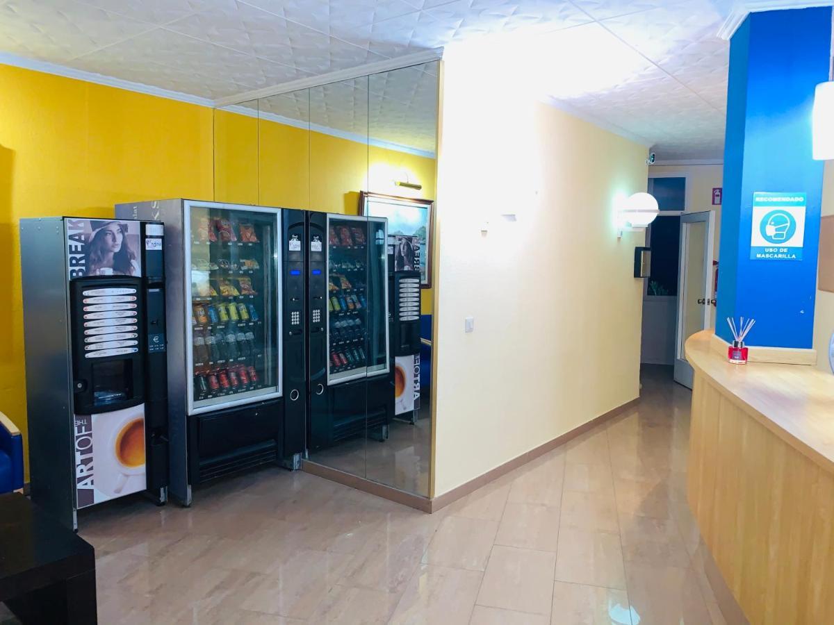 Eva Aparthotel Lloret de Mar Esterno foto