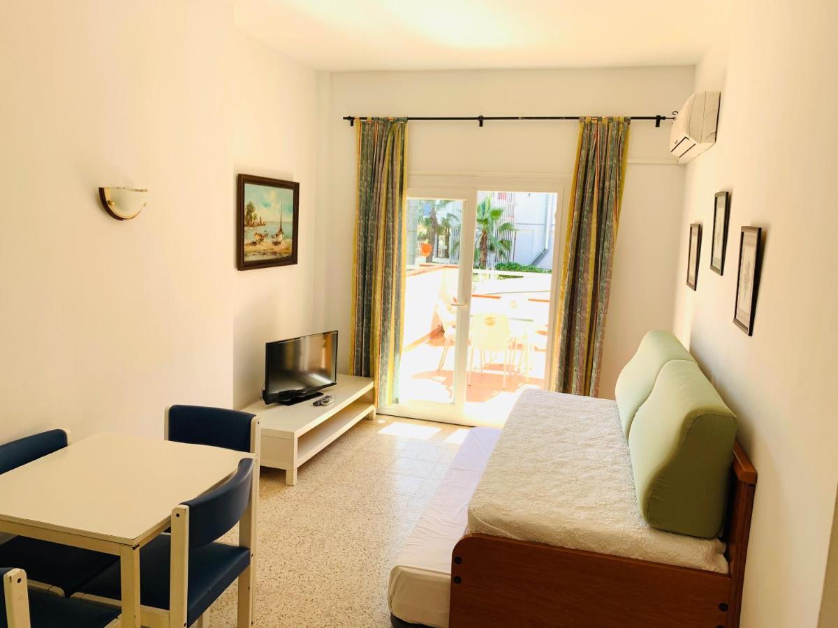 Eva Aparthotel Lloret de Mar Esterno foto
