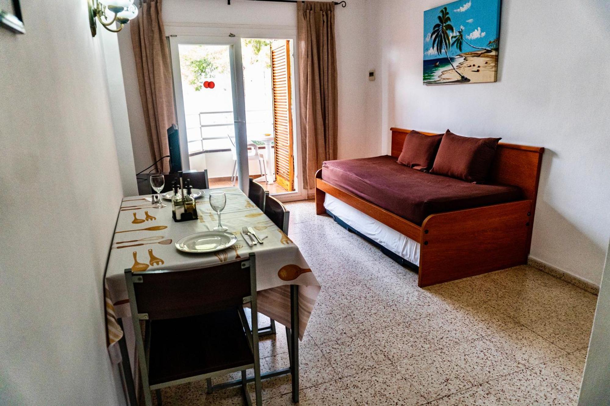 Eva Aparthotel Lloret de Mar Esterno foto